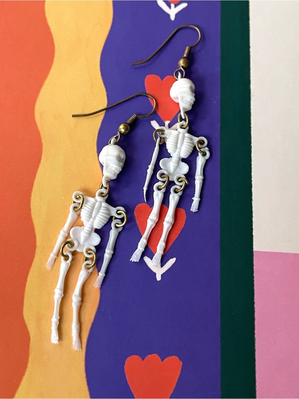 Vintage skeleton dangling plastic earrings Halloween spooky season